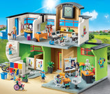 PLAYMOBIL City Life Große Schule mit Zwei Klassenzimmern, Sekretariat, Treppe, integrierten Schließfächern, Aufzug und Toiletten sowie digitaler Uhr mit Weckerfunktion, für Kinder ab 5 Jahren