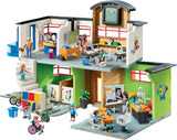 PLAYMOBIL City Life Große Schule mit Zwei Klassenzimmern, Sekretariat, Treppe, integrierten Schließfächern, Aufzug und Toiletten sowie digitaler Uhr mit Weckerfunktion, für Kinder ab 5 Jahren